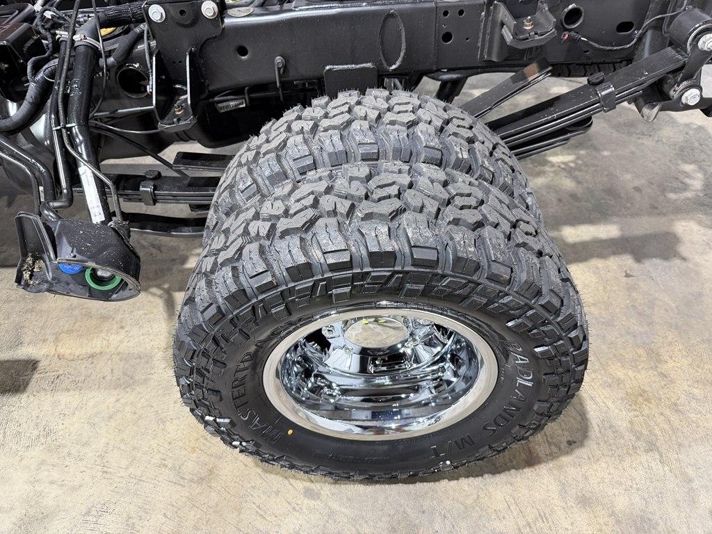 RAM 3500 Big Horn 4x4 Crew Cab 8' Box 2021