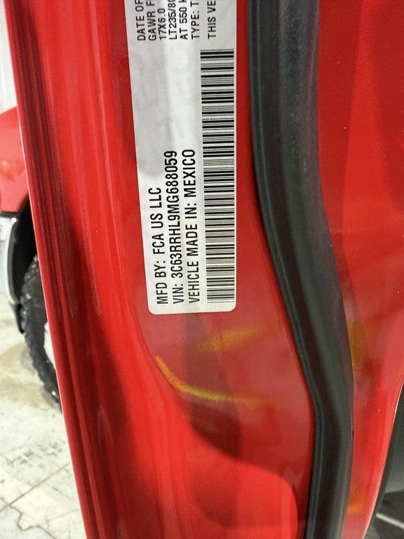 RAM 3500 Big Horn 4x4 Crew Cab 8' Box 2021