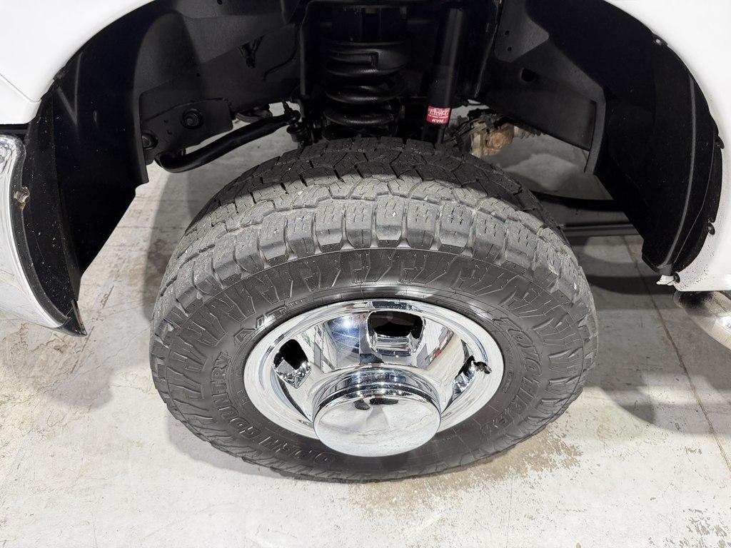 RAM 3500 Tradesman 4x4 Crew Cab 8' Box 2018