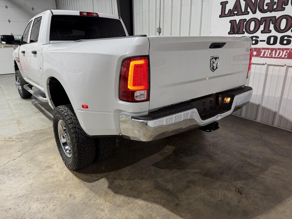 RAM 3500 Tradesman 4x4 Crew Cab 8' Box 2018