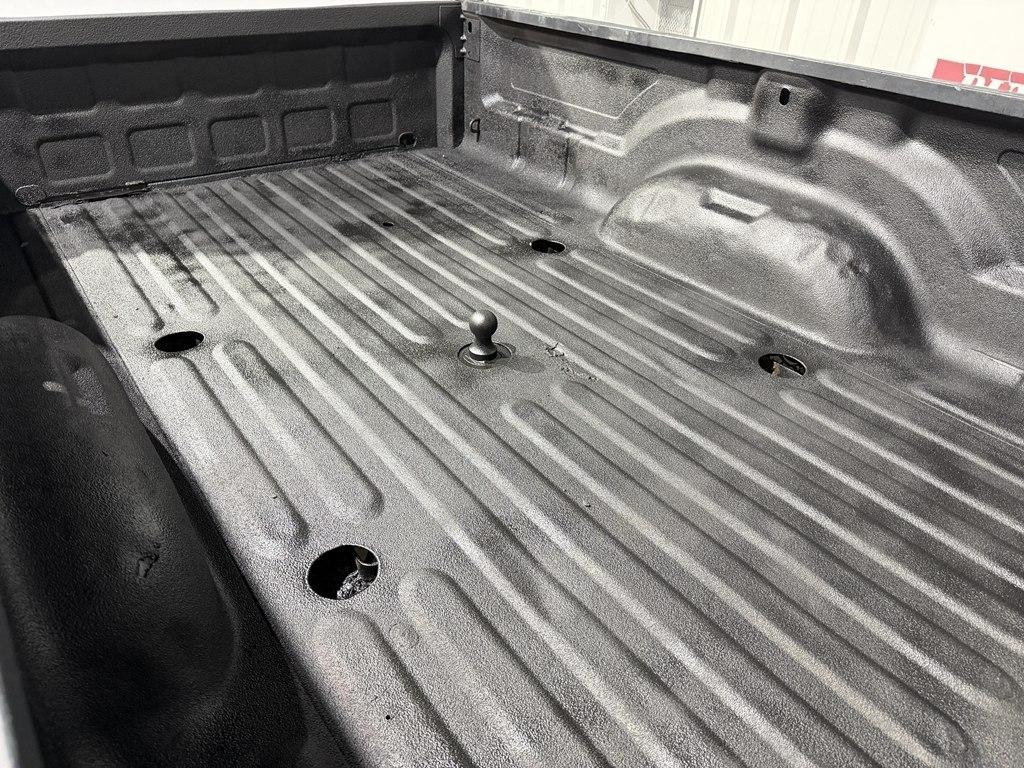 RAM 3500 Tradesman 4x4 Crew Cab 8' Box 2018