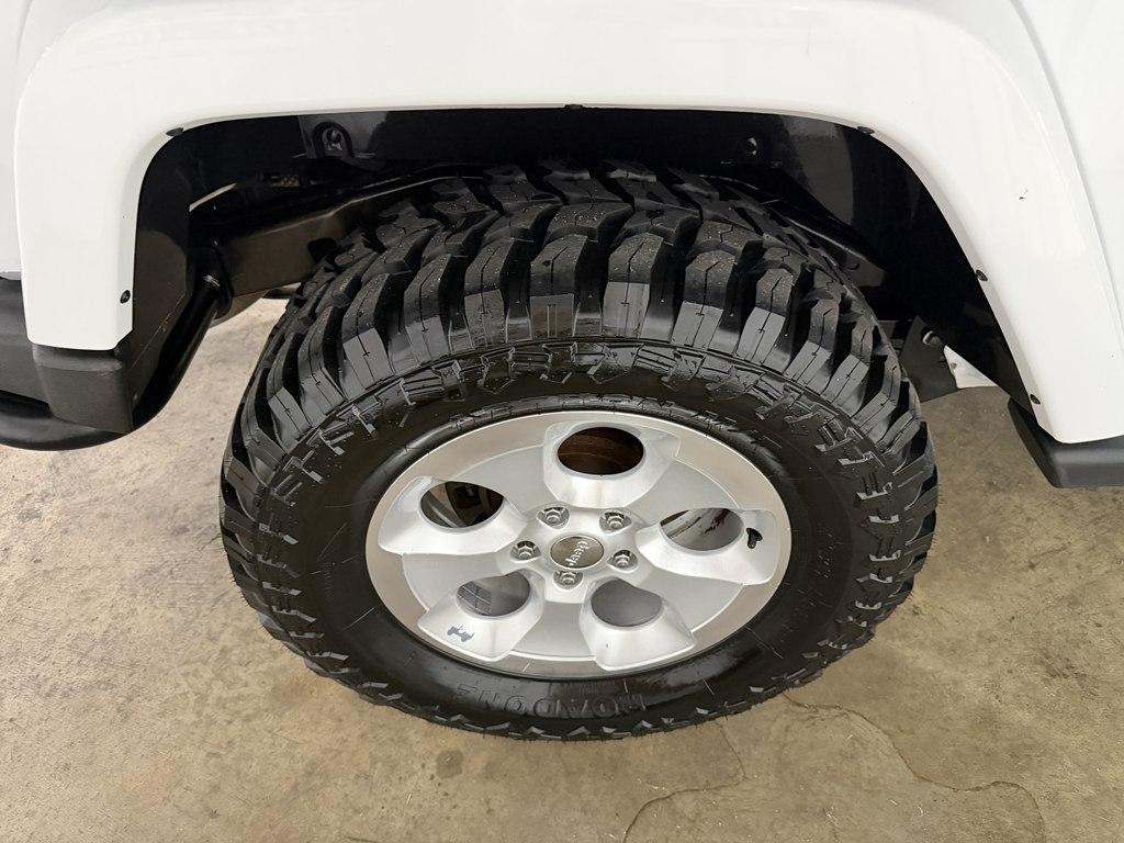 Jeep Wrangler 4WD 2dr Freedom Edition *Ltd Avail* 2015