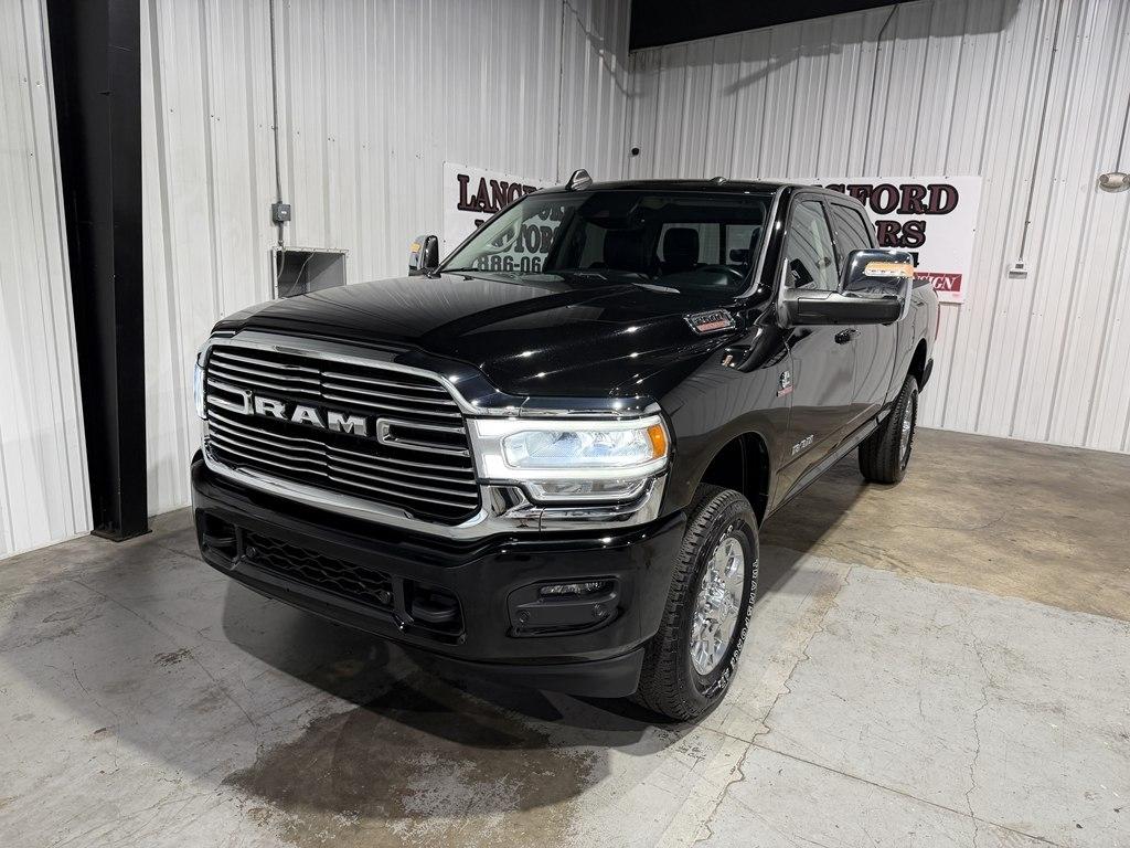 RAM 2500 Laramie 4x4 Crew Cab 6'4" Box 2024