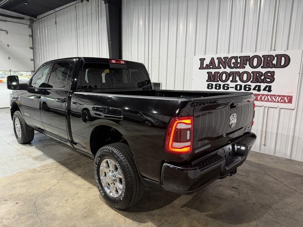 RAM 2500 Laramie 4x4 Crew Cab 6'4" Box 2024