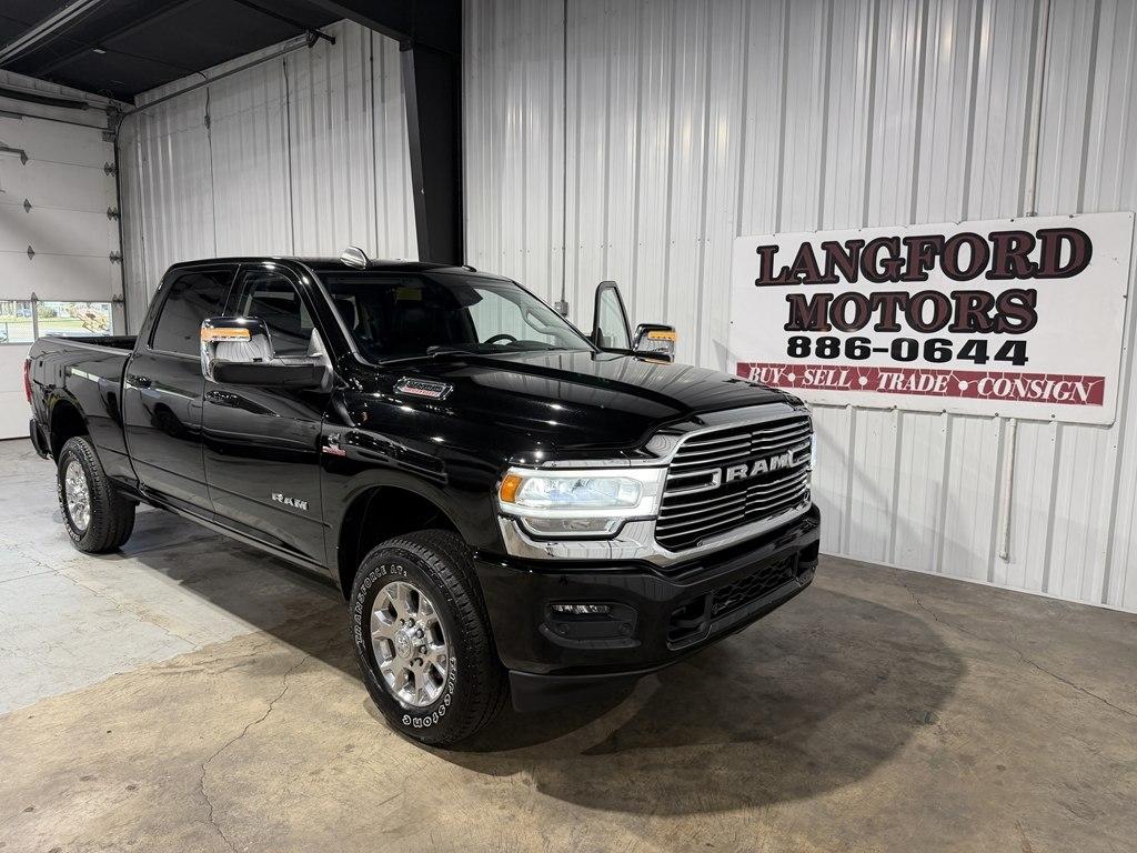 RAM 2500 Laramie 4x4 Crew Cab 6'4" Box 2024
