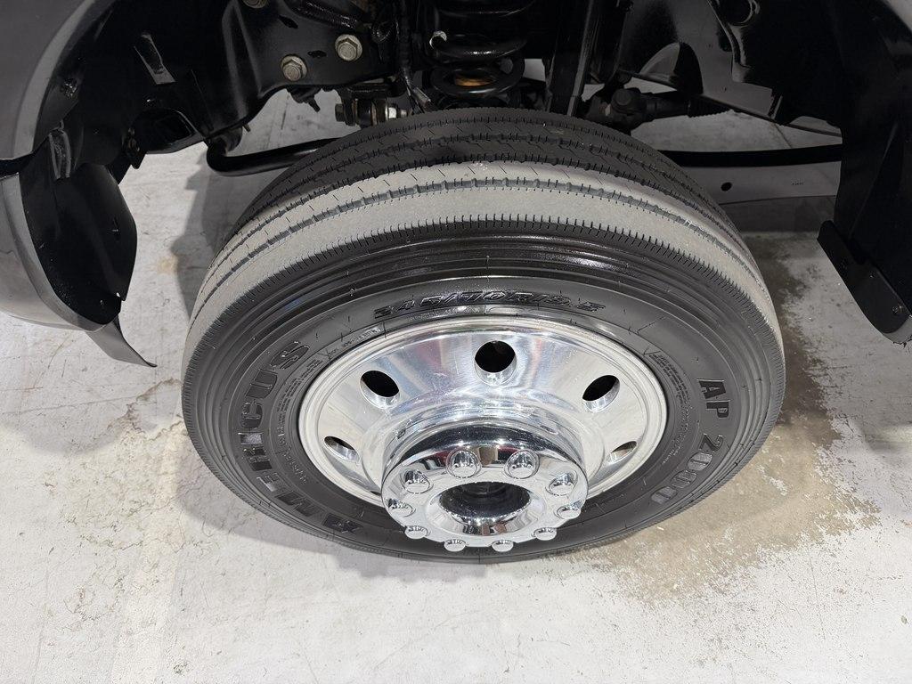 Ford Super Duty F-450 DRW Platinum 4WD Crew Cab 8' Box 2018