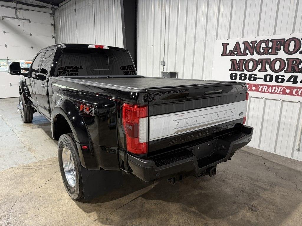 Ford Super Duty F-450 DRW Platinum 4WD Crew Cab 8' Box 2018