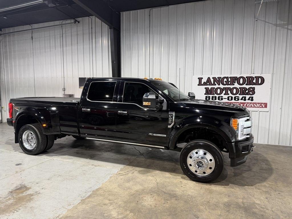 Ford Super Duty F-450 DRW Platinum 4WD Crew Cab 8' Box 2018