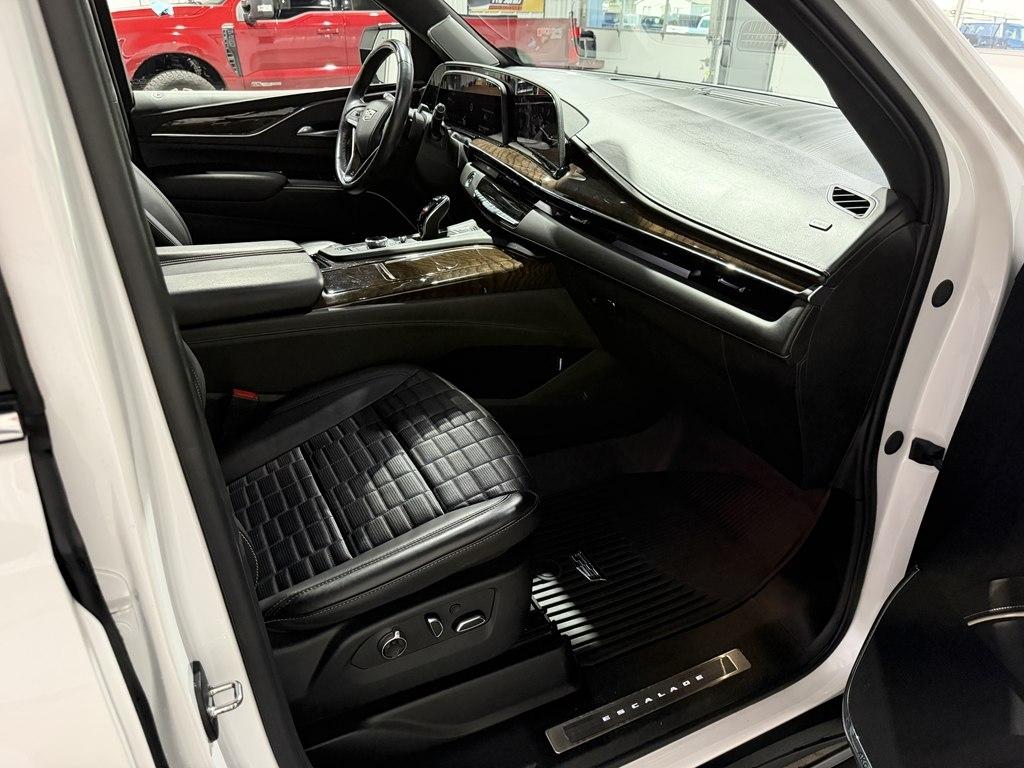 Cadillac Escalade 4WD 4dr Premium Luxury Platinum 2024