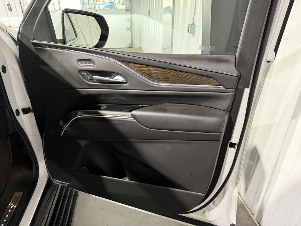 Cadillac Escalade 4WD 4dr Premium Luxury Platinum 2024