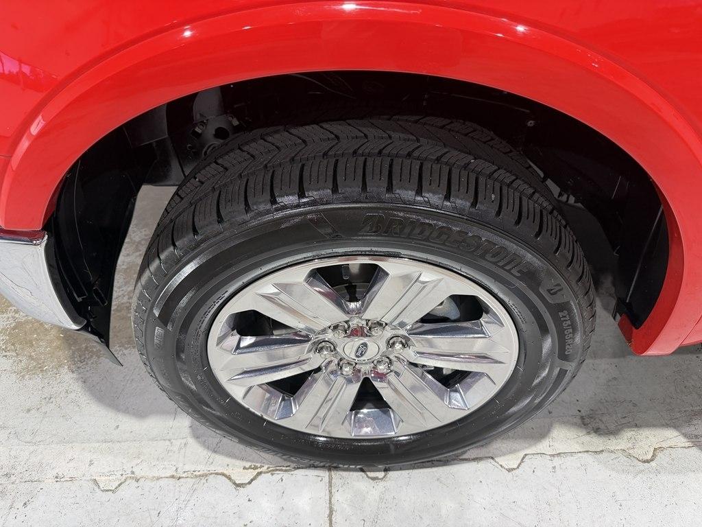 Ford F-150 photo 3
