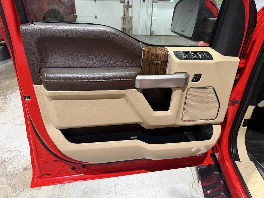 Ford F-150 photo 14