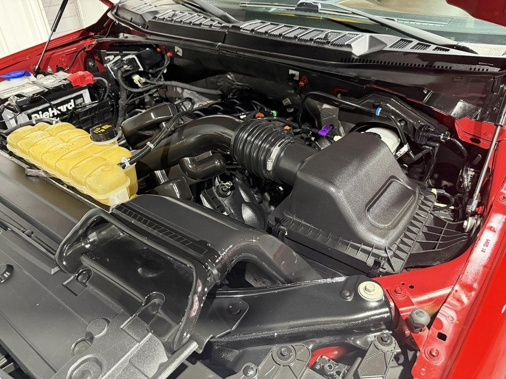 Ford F-150 photo 19