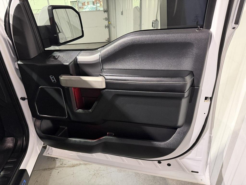 Ford F-150 photo 11