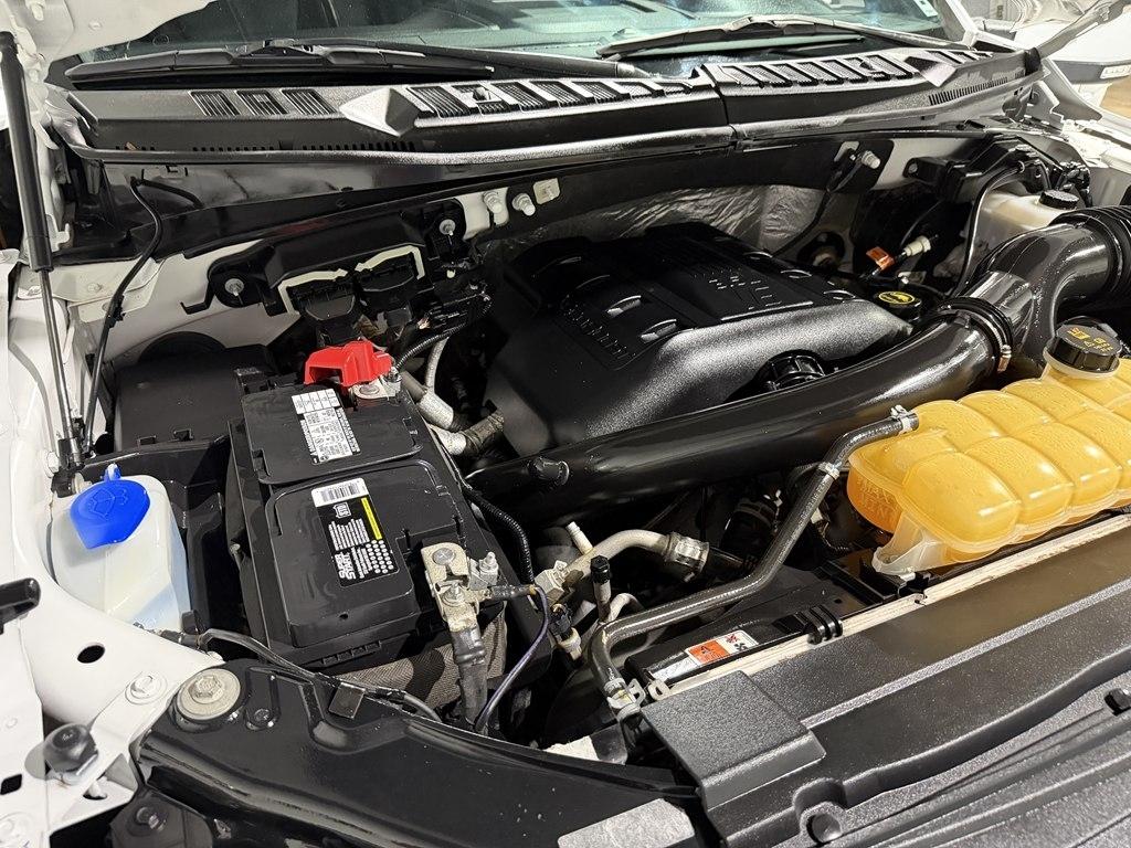 Ford F-150 photo 18