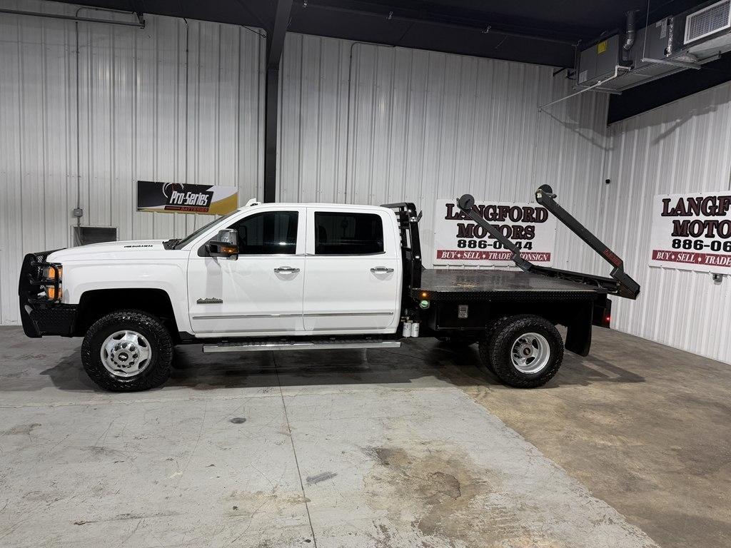 2016 Chevrolet Silverado 3500HD High Country Crew Cab Long Box 4WD