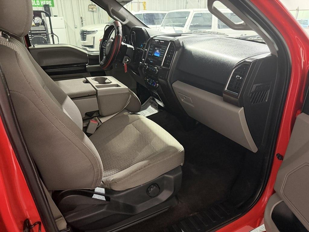 Ford F-150 photo 10
