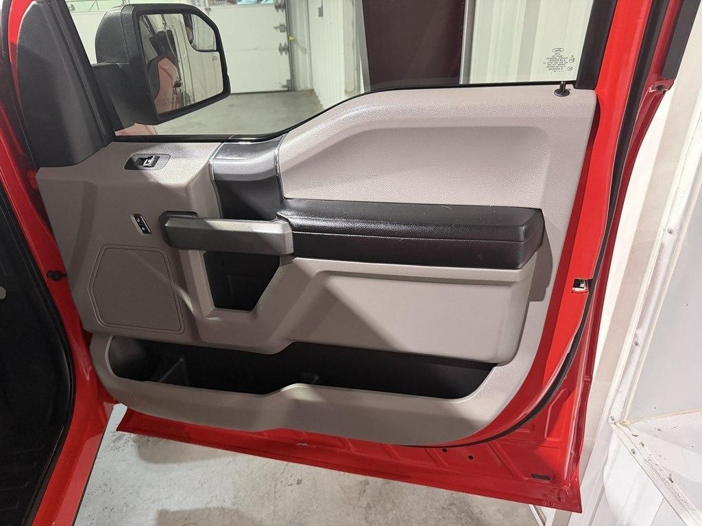 Ford F-150 photo 11
