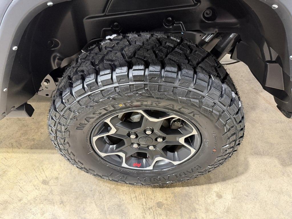 Jeep Wrangler photo 4