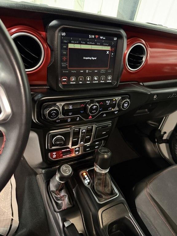 Jeep Wrangler photo 17