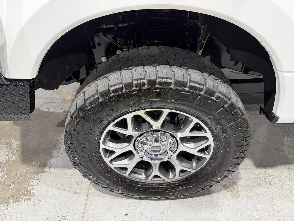 Ford Super Duty F-250 SRW Lariat 4WD Crew Cab 6.75' Box 2022