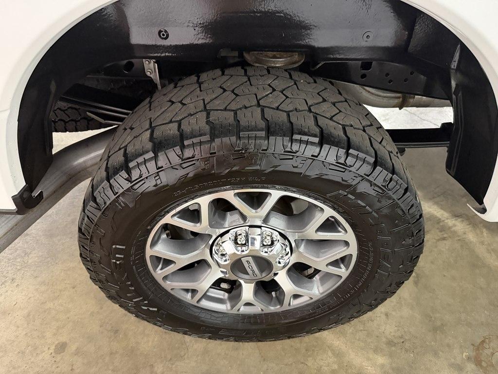Ford Super Duty F-250 SRW Lariat 4WD Crew Cab 6.75' Box 2022