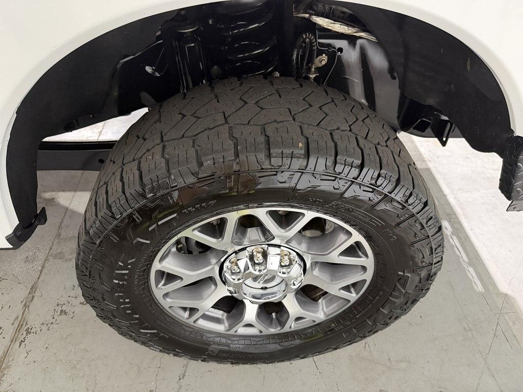 Ford Super Duty F-250 SRW Lariat 4WD Crew Cab 6.75' Box 2022