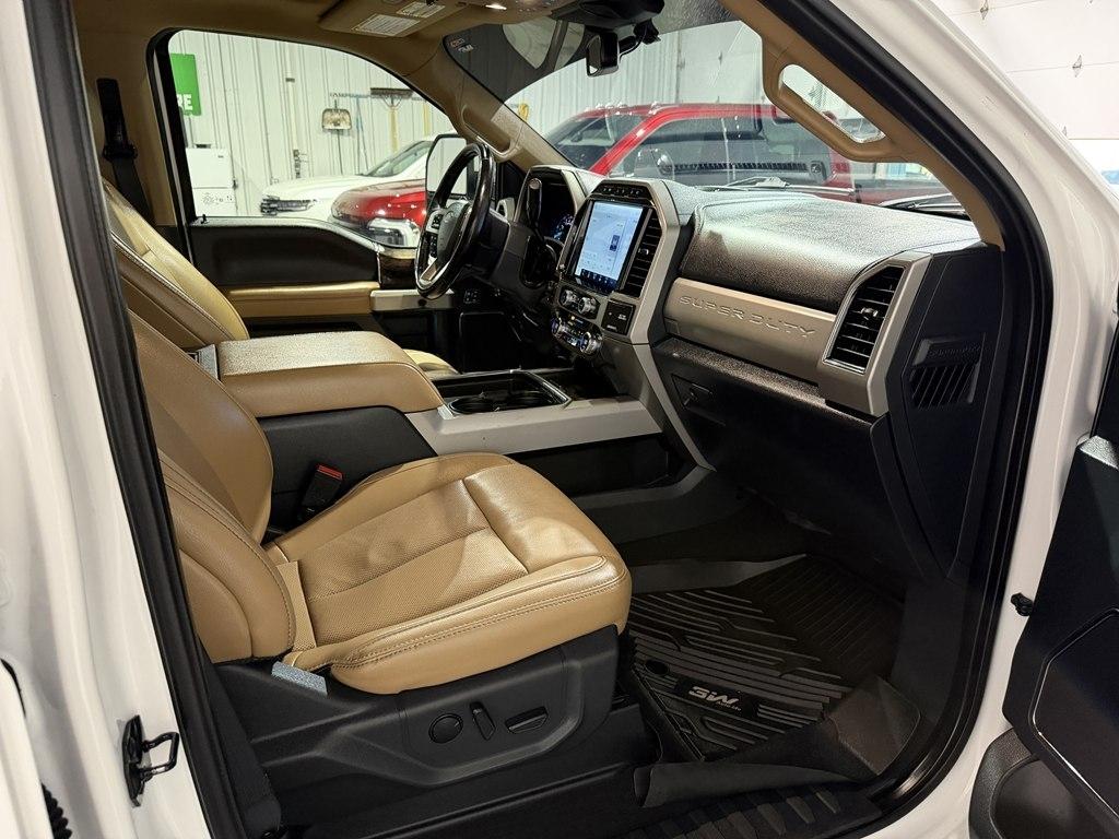 Ford Super Duty F-250 SRW Lariat 4WD Crew Cab 6.75' Box 2022