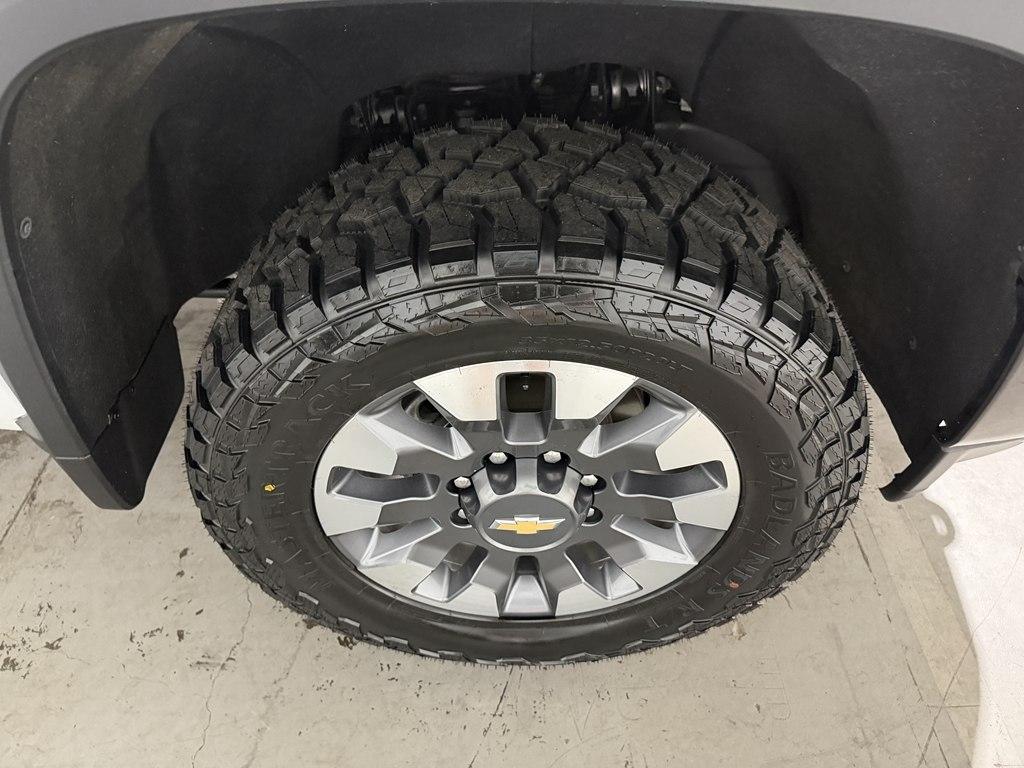 Chevrolet Silverado photo 6