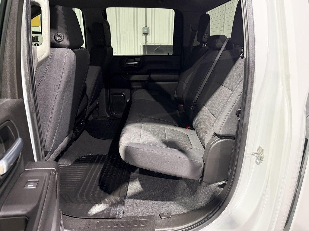 Chevrolet Silverado photo 10