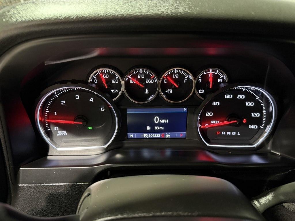Chevrolet Silverado photo 14