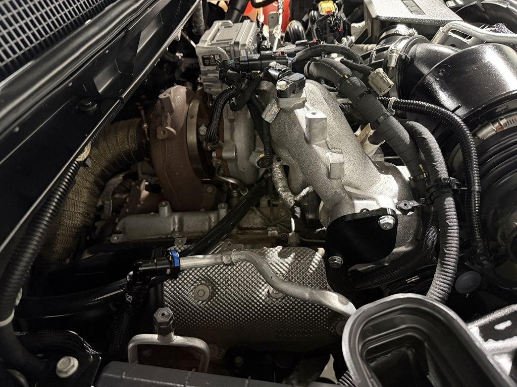 Chevrolet Silverado photo 17