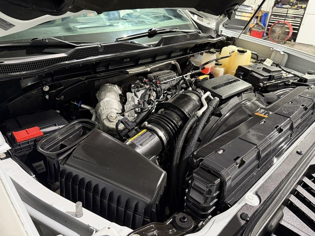 Chevrolet Silverado HD photo 17