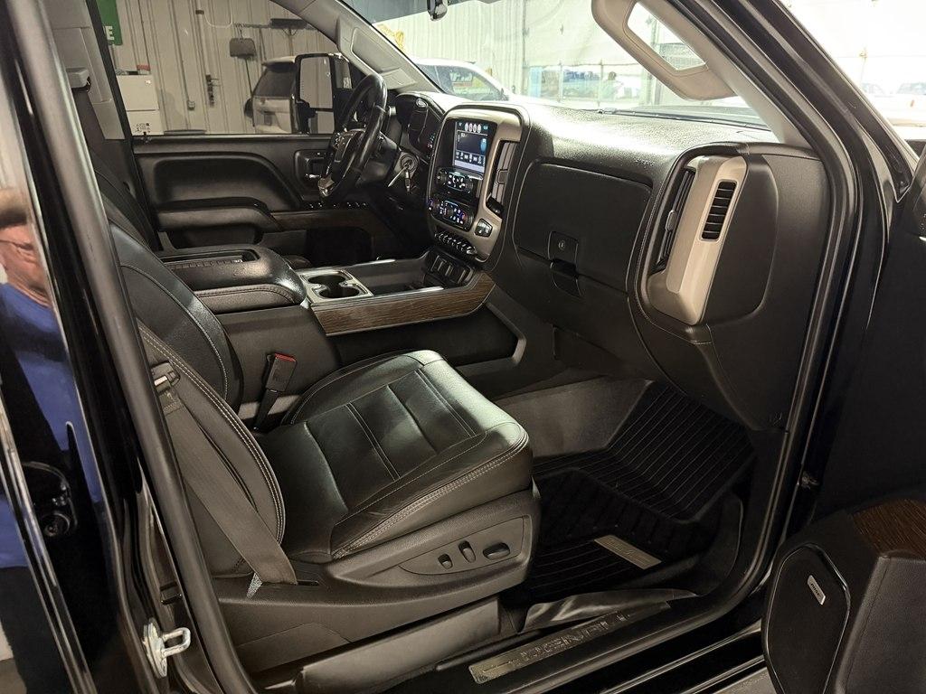 GMC Sierra HD photo 10