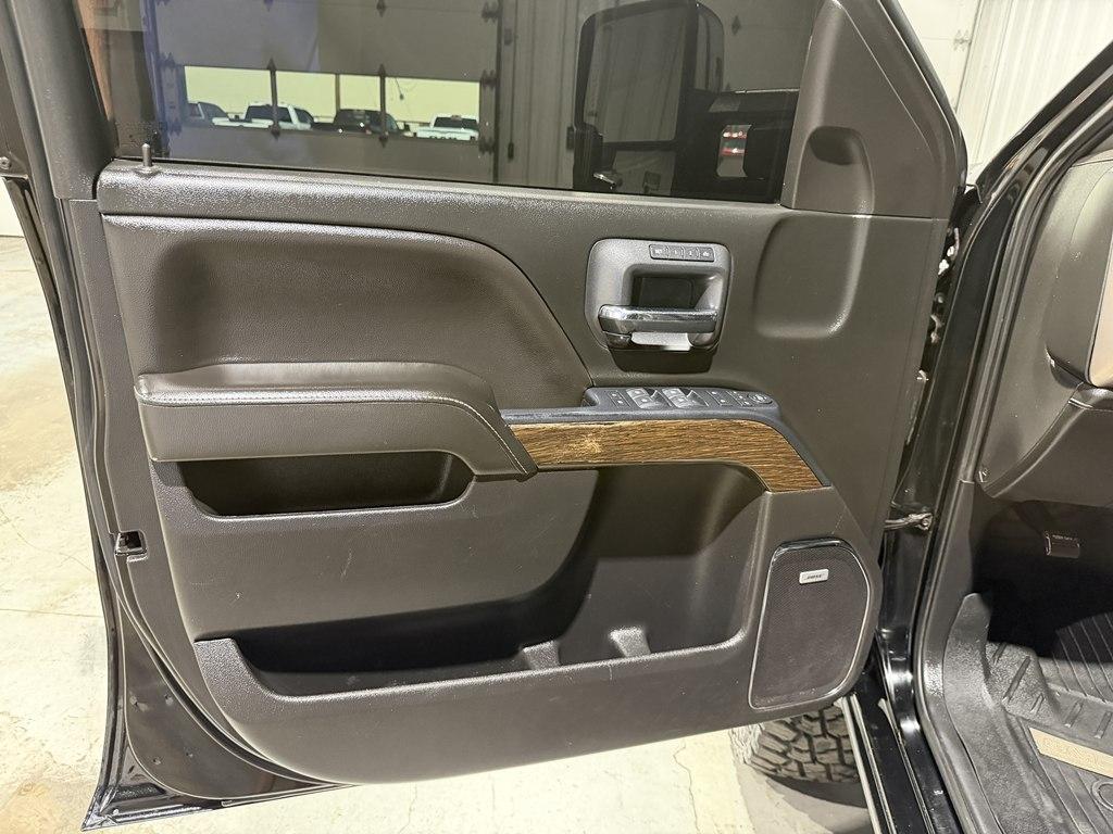 GMC Sierra HD photo 14