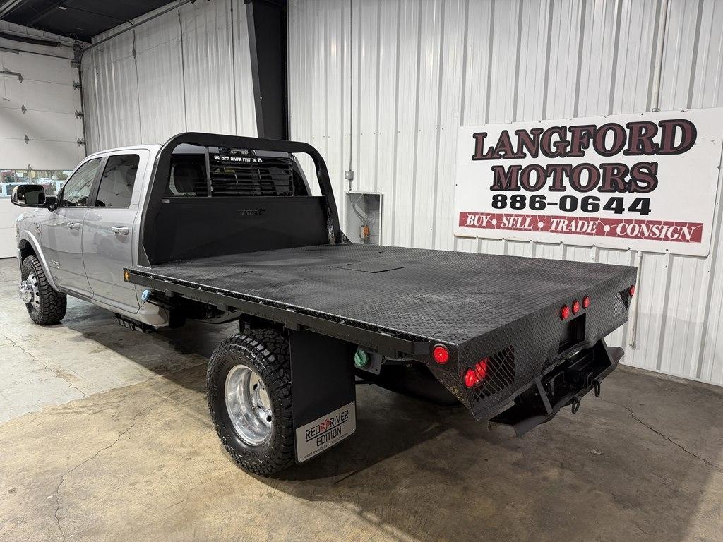 RAM 3500 Chassis Cab Laramie 4WD Crew Cab 60" CA 172.4" WB 2022