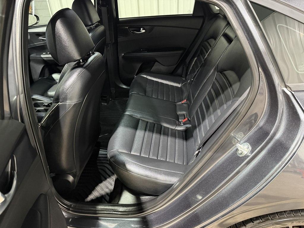Kia Forte photo 11