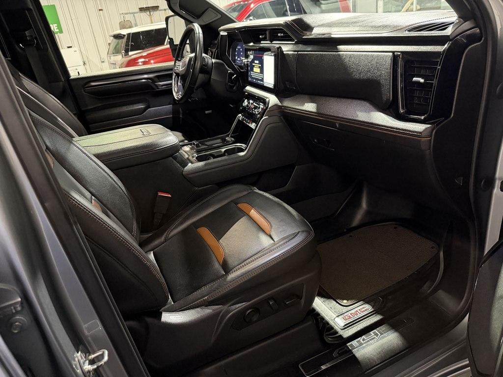 GMC Sierra 2500HD 4WD Crew Cab 159" AT4 2024