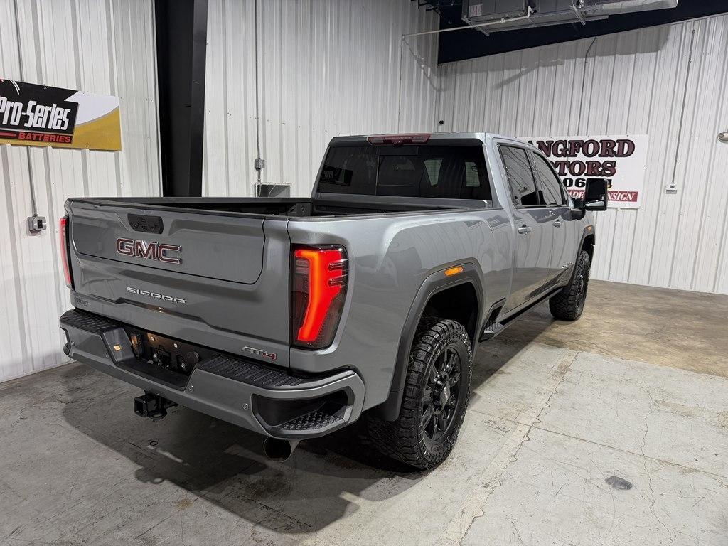 GMC Sierra 2500HD 4WD Crew Cab 159" AT4 2024