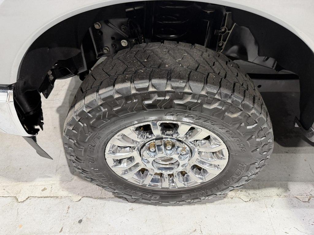 Ford F-350 photo 3