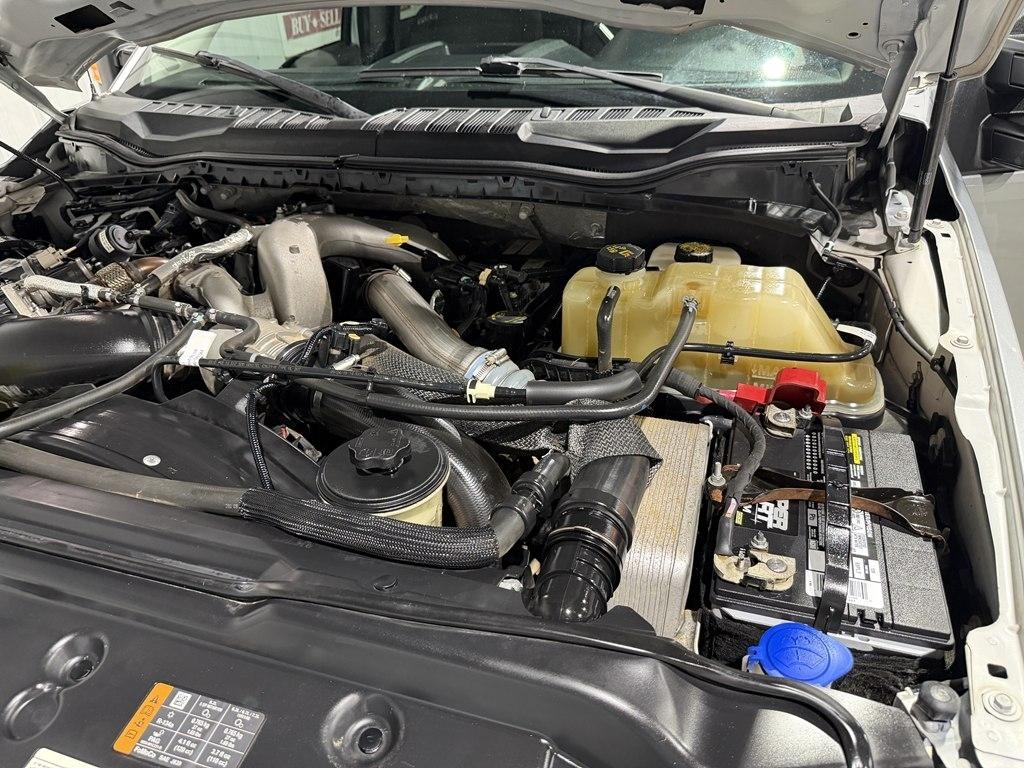 Ford F-350 photo 18