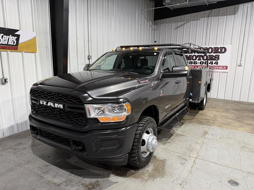 RAM 3500 Chassis Cab Tradesman 4WD Crew Cab 60" CA 172.4" WB 2019