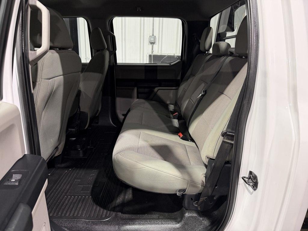 Ford F-350 photo 11