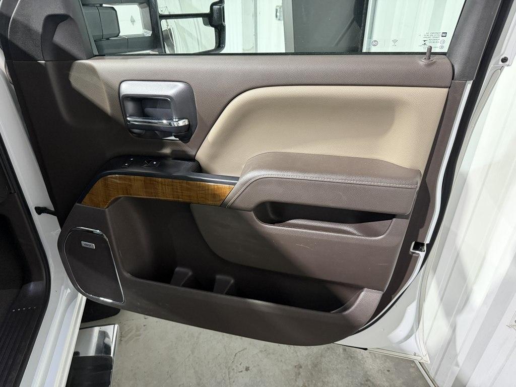 GMC Sierra HD photo 11