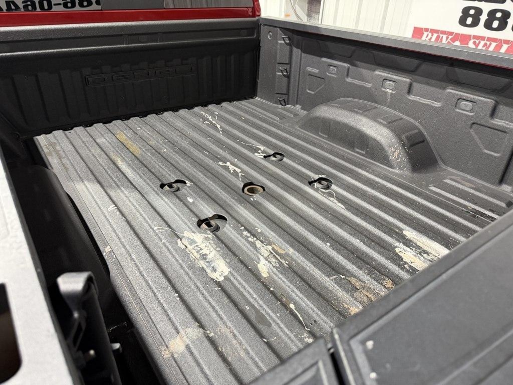 GMC Sierra 2500HD Denali Crew Cab 4WD SB 2024