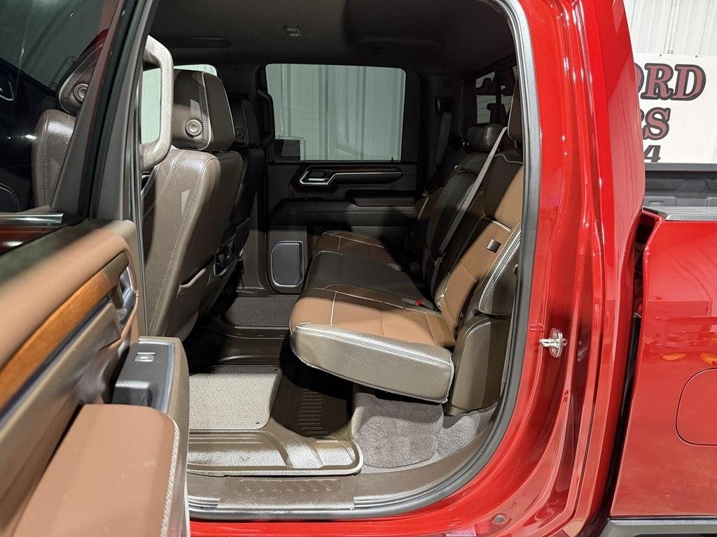 GMC Sierra 2500HD Denali Crew Cab 4WD SB 2024
