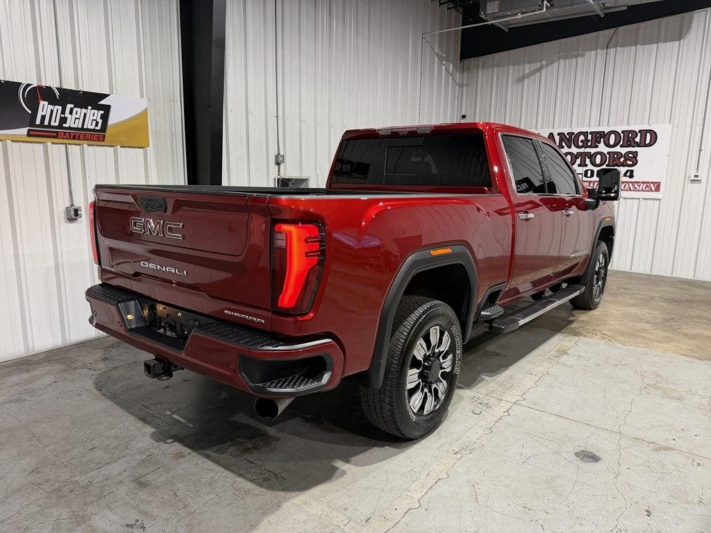 GMC Sierra 2500HD Denali Crew Cab 4WD SB 2024