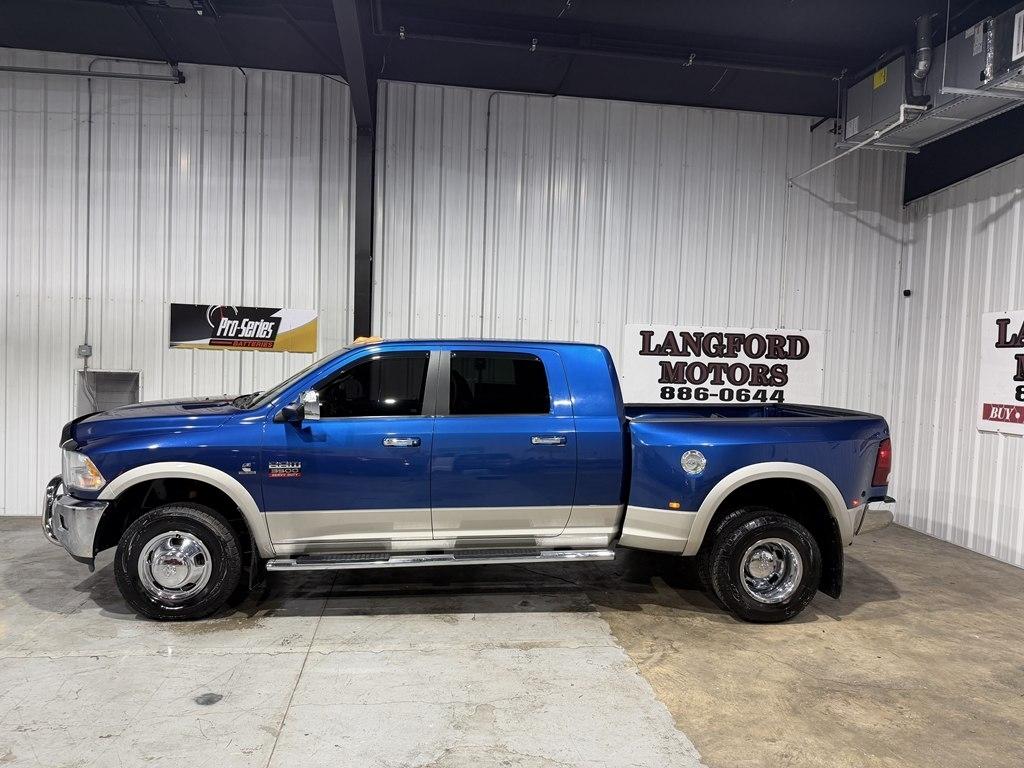 2010 Dodge Ram 3500 4WD Mega Cab 160.5" Laramie