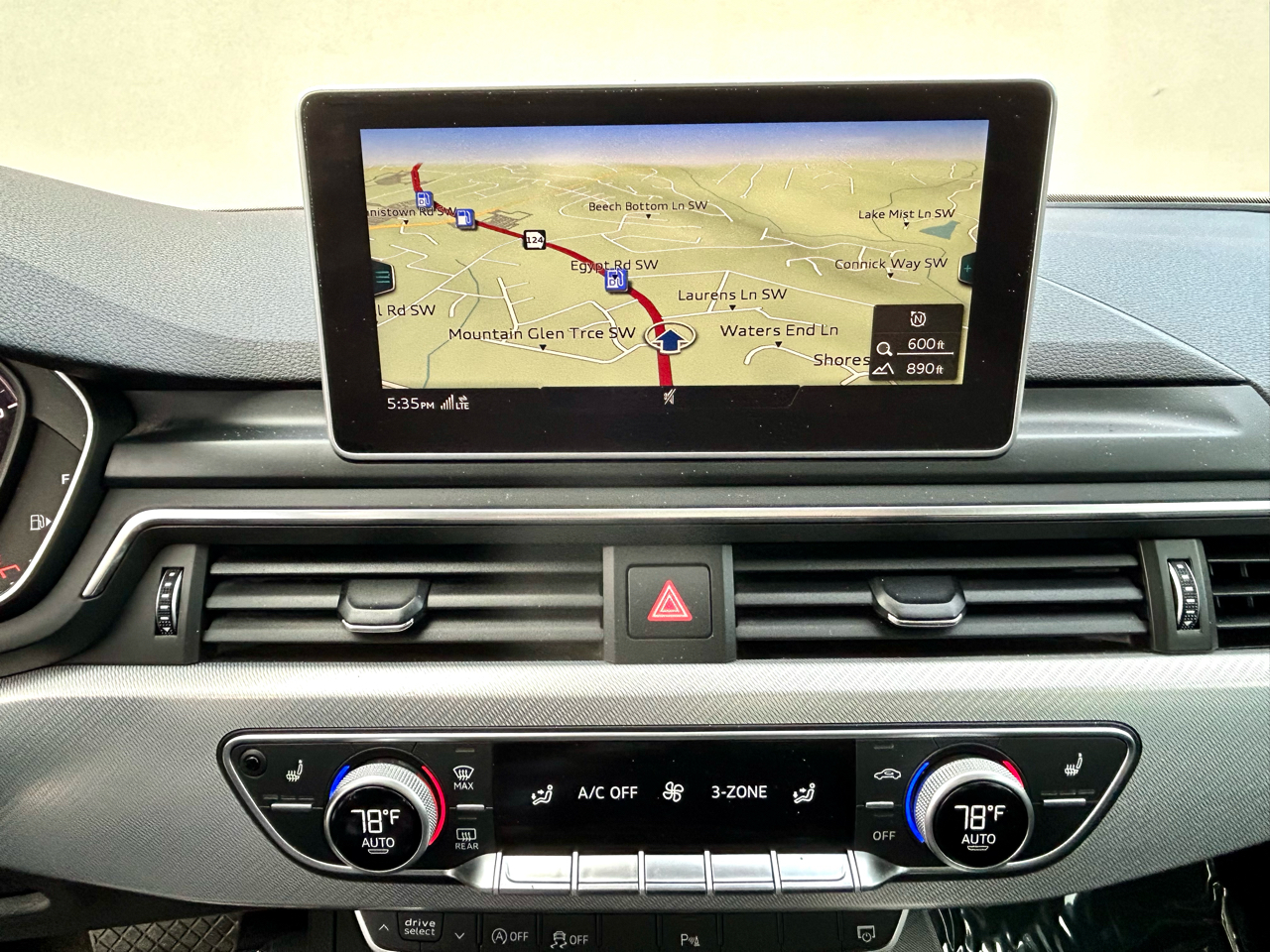 Audi A4 2.0 TFSI Premium Plus quattro 7A 2018