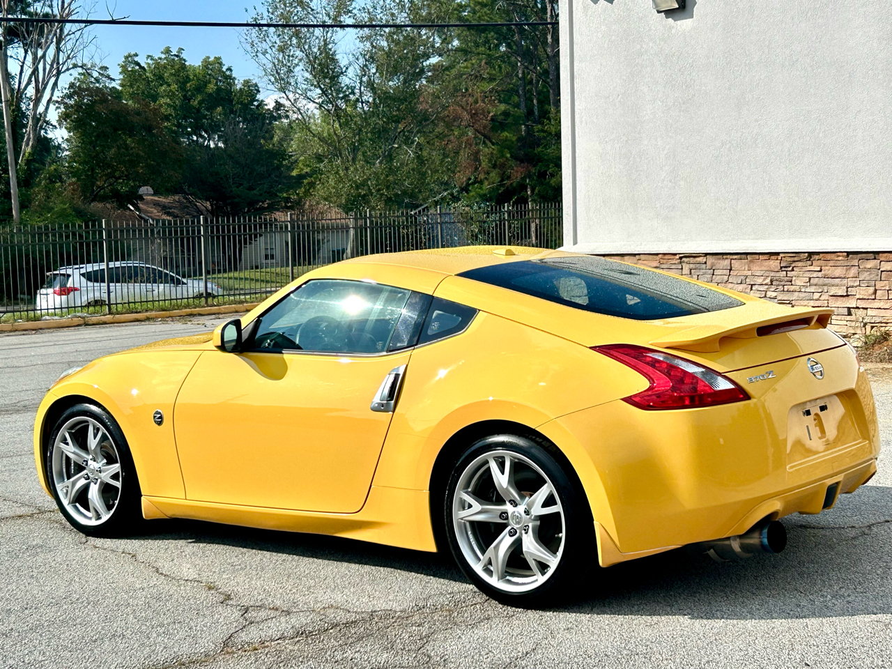 Nissan 370Z Coupe Touring Manual 2009
